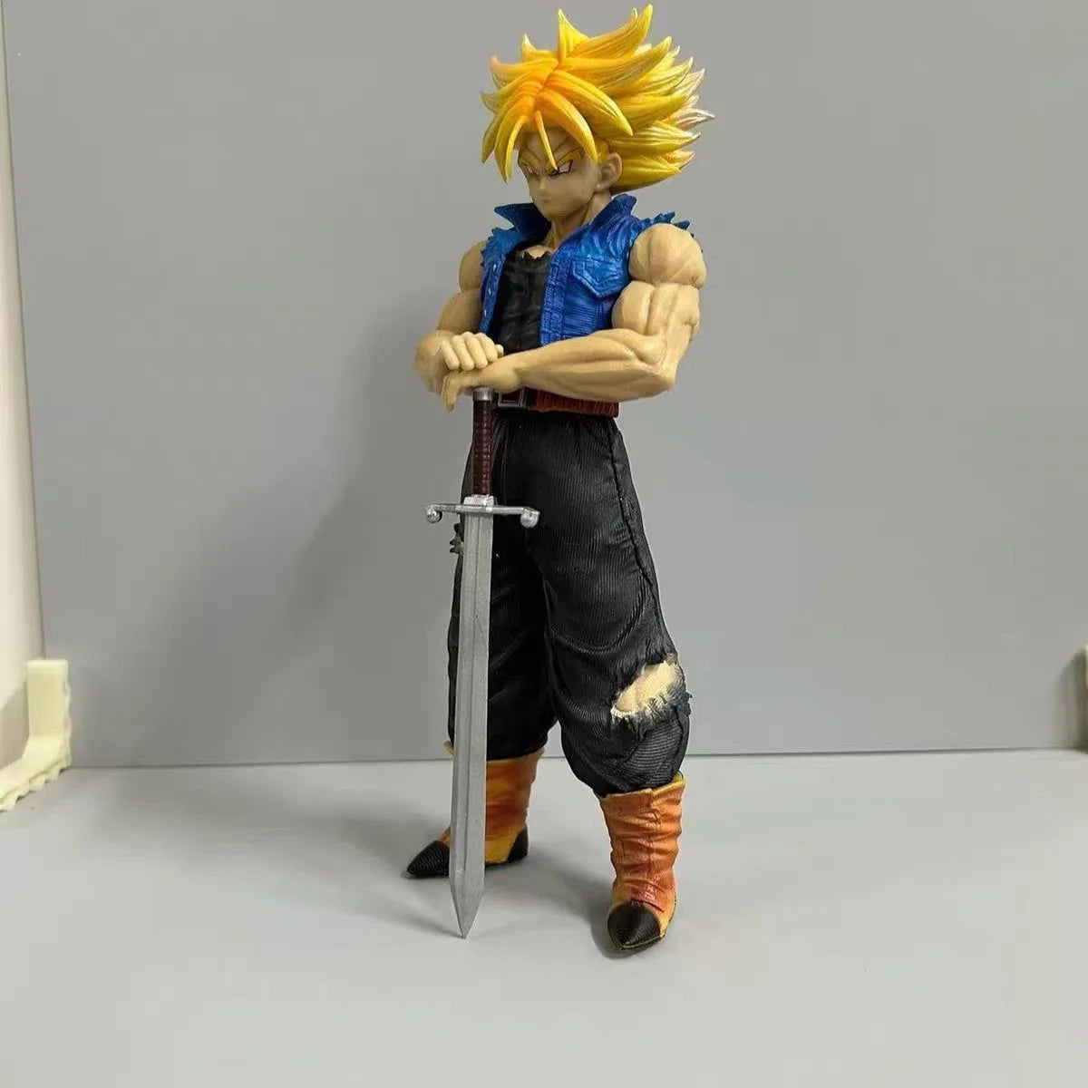 Action Figure Future Trunks – Dragon Ball Z Colecionável Premium (25cm)