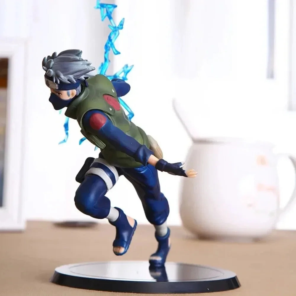 Action Figure Naruto Shippuden – Hatake Kakashi Shinobi (13cm)