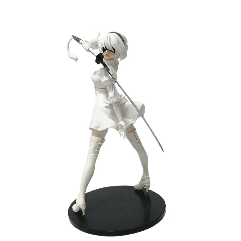 Action Figure YoRHa 2B – NieR:Automata Coleção Black & White (18cm)