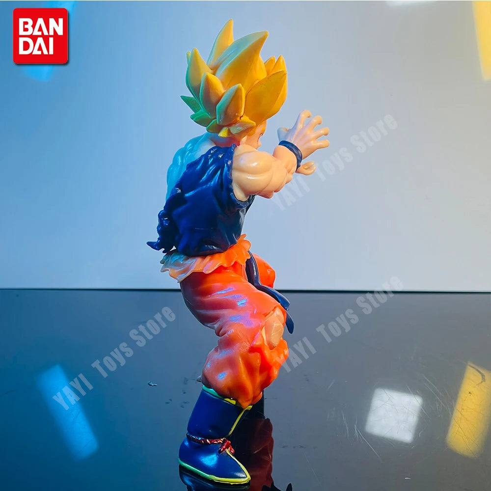 Action Figure Dragon Ball Z – Son Goku Battle Damage Shockwave (20cm)