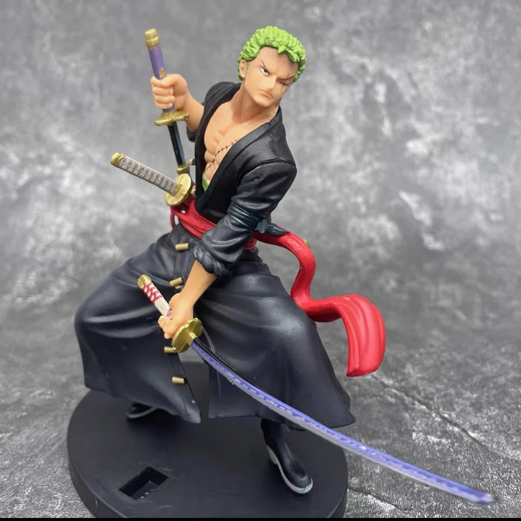 Action Figure One Piece – Roronoa Zoro Three-Knife Santoryu (16cm)