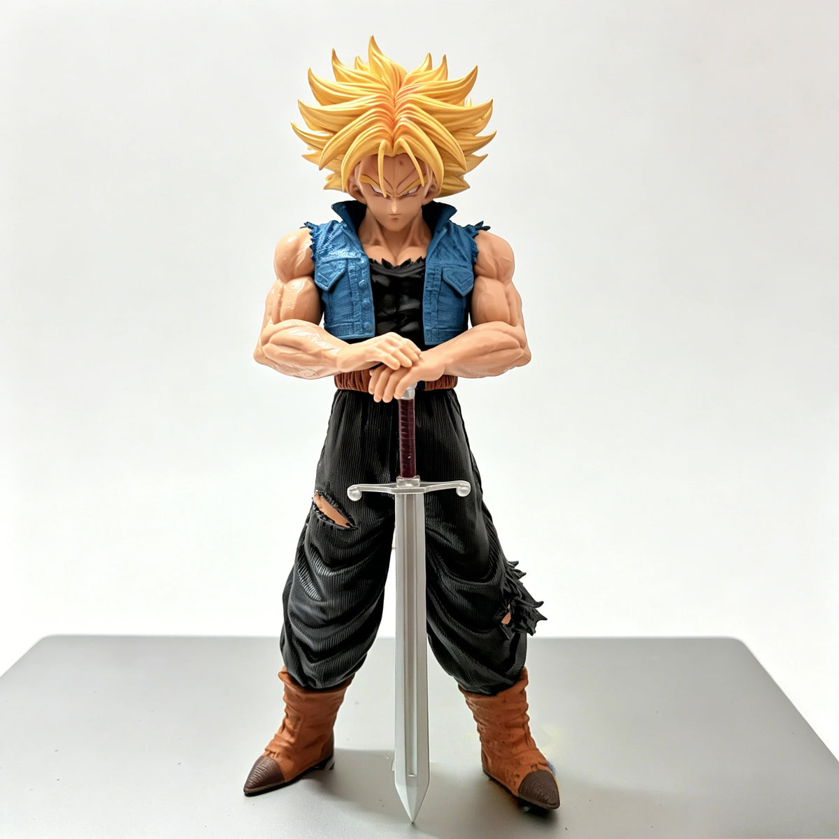 Action Figure Future Trunks – Dragon Ball Z Colecionável Premium (25cm)