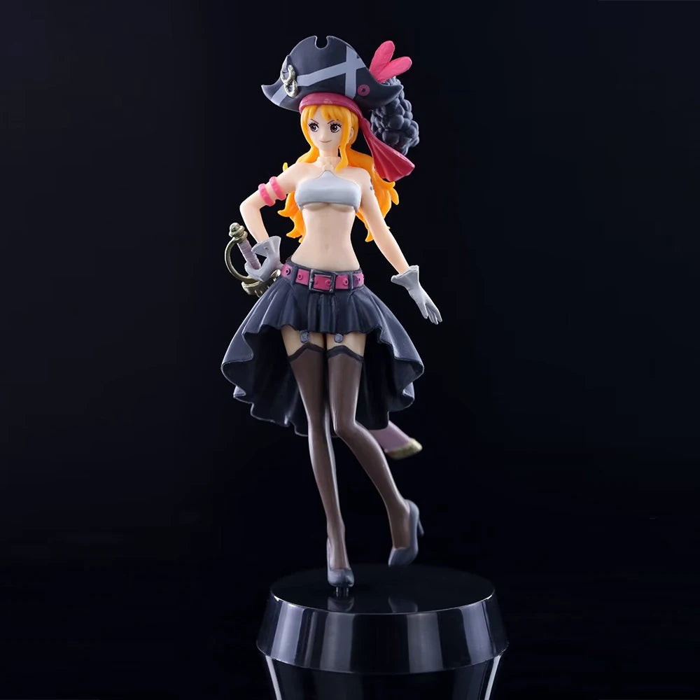 Action Figure One Piece – Nami Black Clothes Film Red Edition (19.5cm)