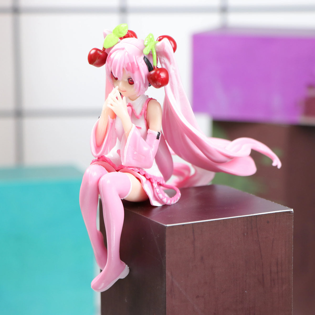 Action Figure Hatsune Miku Cherry Blossom – Edição Especial Vestido Rosa (12cm)